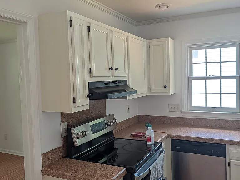 959 Foxborough Rd — Photo 37