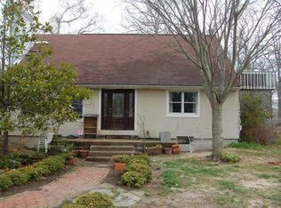 26 Broadway, East Hampton, NY 11937