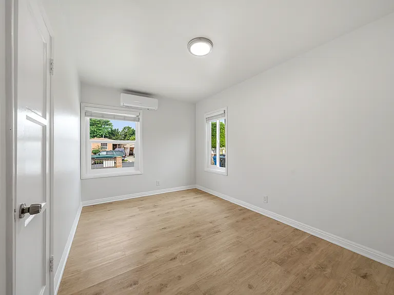 16306 S Denver Ave — Photo 36