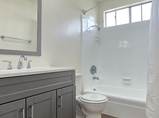 11735 Mayfield Ave #9, Los Angeles, CA 90049