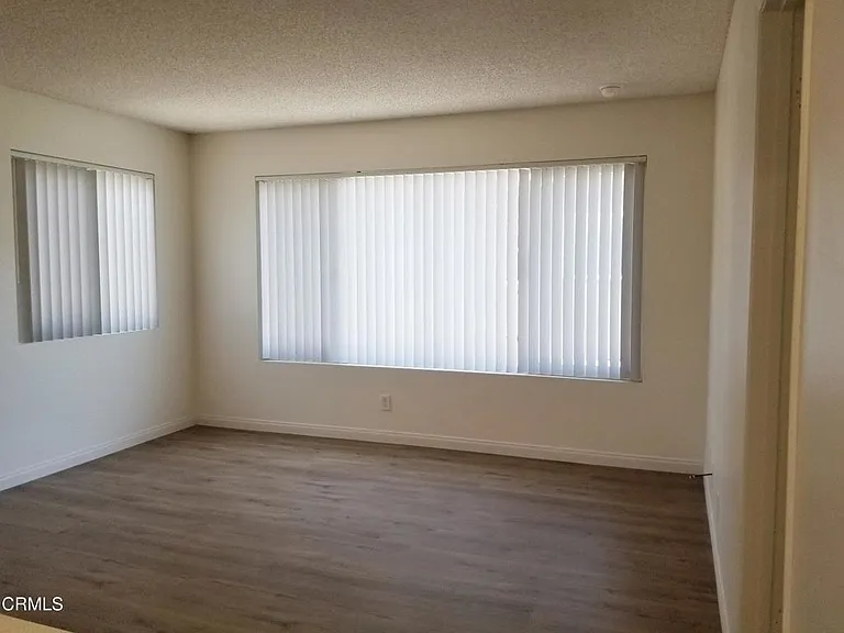 1013 Meta St — Photo 9