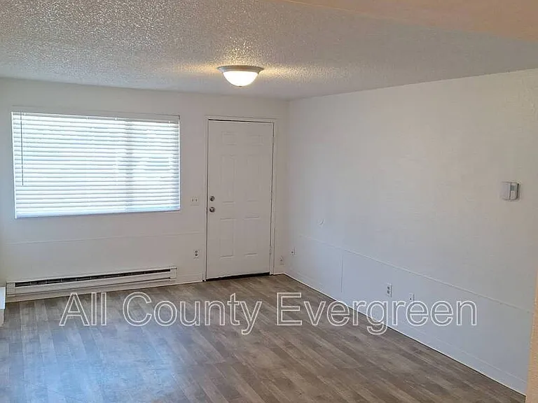 420 23rd St SE #B — Photo 6