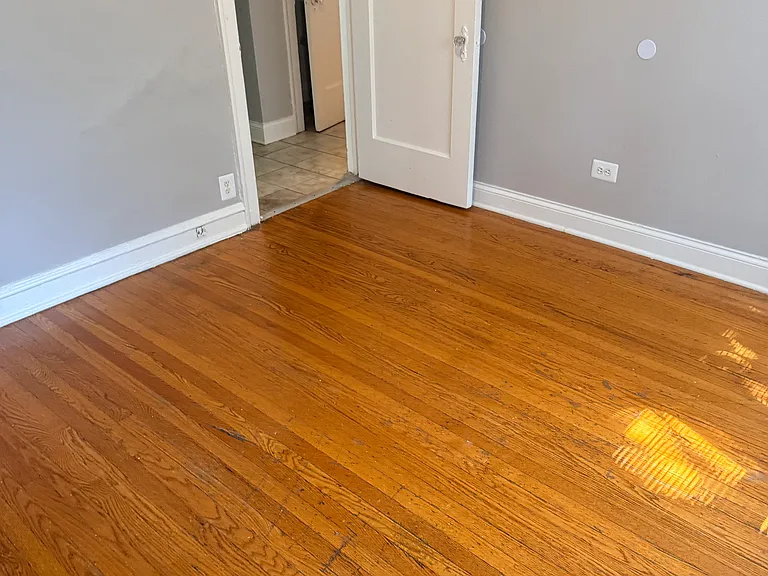 7737 S Yates Blvd — Photo 11