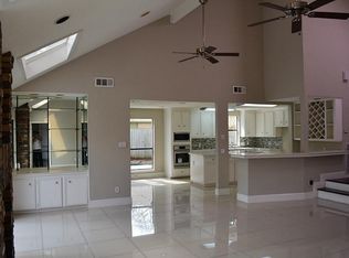 2127 Manor Green Dr, Houston, TX 77077