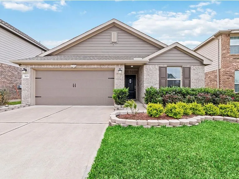 3623 Dancing Daisy Ln — Photo 3