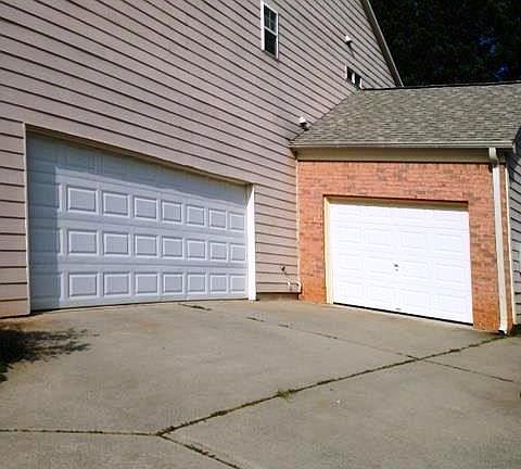 3rd image of 113 Keswick Manor Dr
