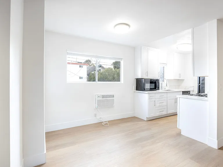 1823 S. St Andrews Pl — Photo 21