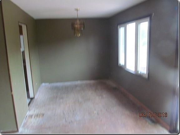 5th image of 4291 Woodlake Dr