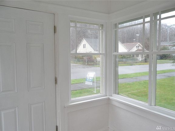 2nd image of 2728 Cherry St