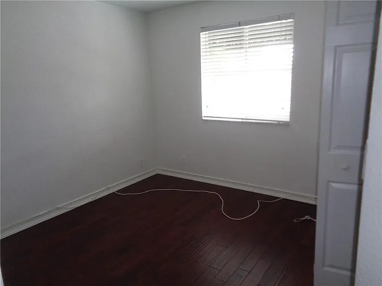 11379 NW 34th Pl — Photo 14