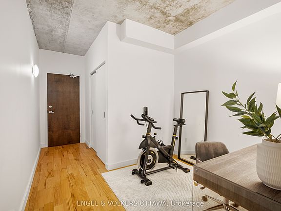 3rd image of 179 George St #1903