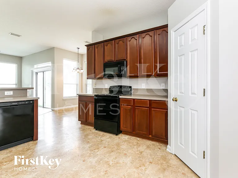 13940 Fish Eagle Dr E — Photo 10