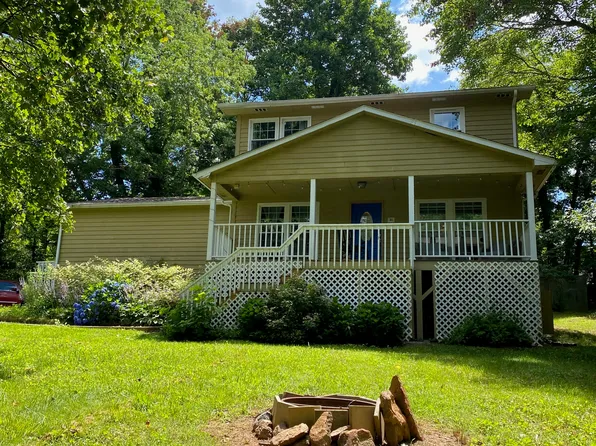 31 Wolf Rd, Asheville, NC 28805