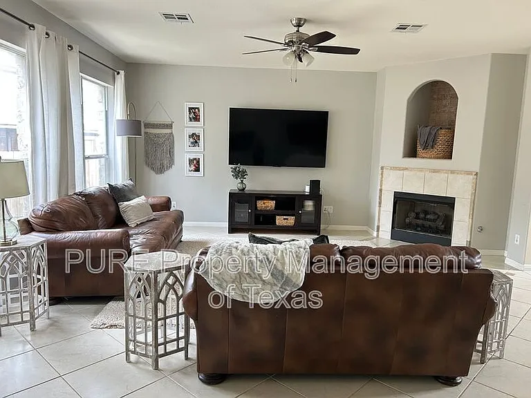2302 Barnett Dr — Photo 8
