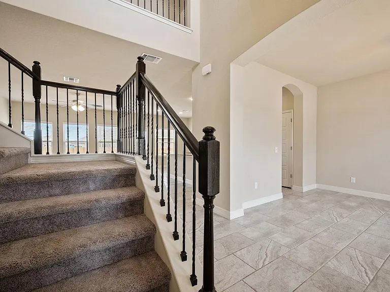 810 Low Cloud Dr — Photo 15