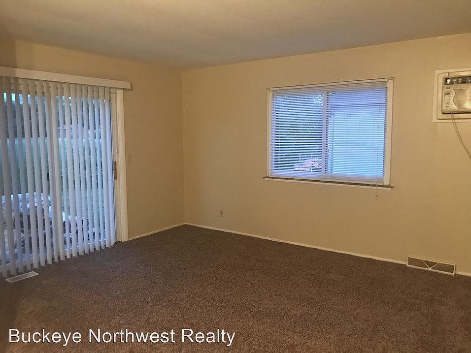2nd image of 1845 Garden Ridge Dr APT 15