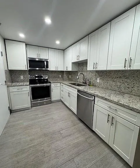 90 Edgewater Dr #606 — Photo 19