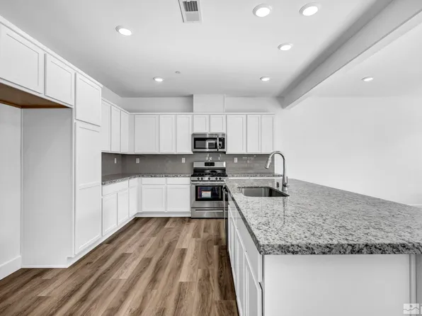 3634 Pulsar Ln #30-3, Carson City, NV 89705