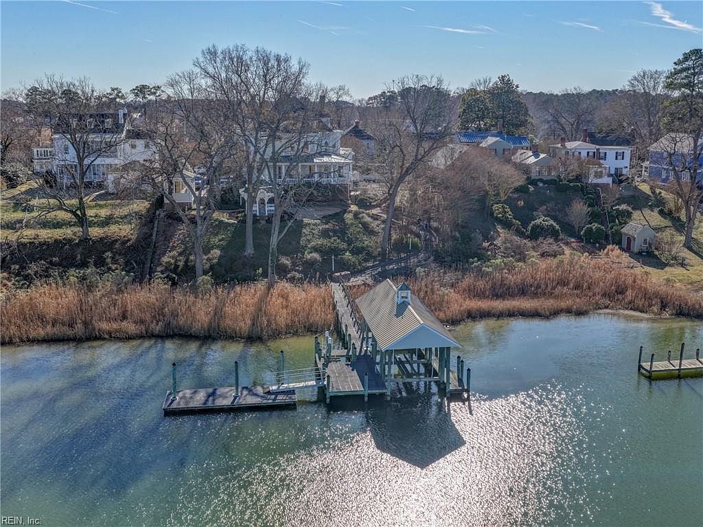 carousel photo #3 (MLS)