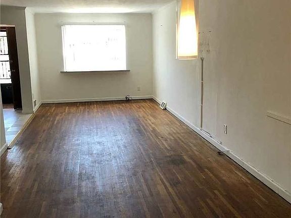 3rd image of 153-19 58th Ave #1