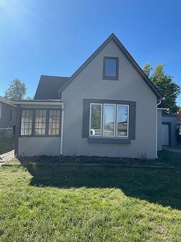 1st image of 3206 5th Ave N