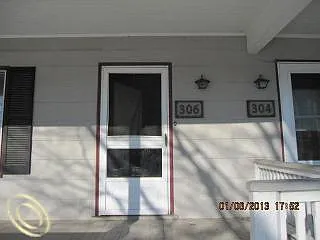 304 Euclid St photo 1