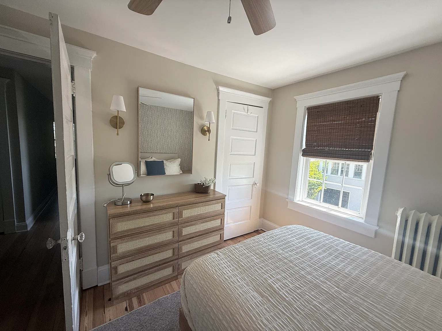 4 bed, 1800 sqft, $5,000 — Photo 3