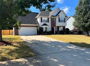 812 Summit View Dr, McDonough, GA 30253