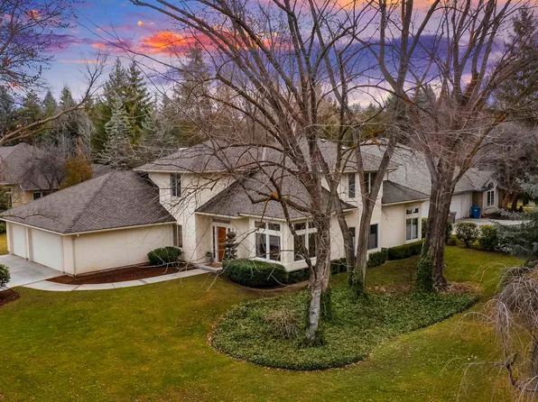 9304 N Pebble Falls Ln, Garden City, ID 83714