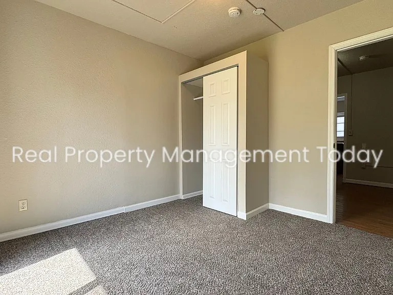 516 N K St LLC (Silver) — Photo 28