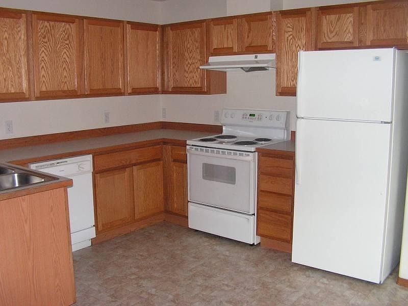 2nd image of 1617 E Coeur D Alene Ave