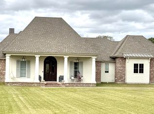911 Breaux Rd, Lafayette, LA 70506