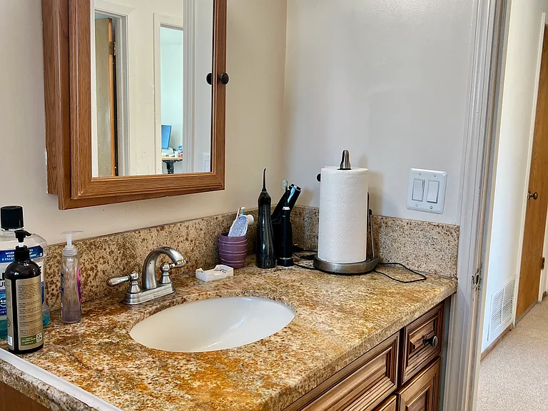 548 Vera Ave #2 — Photo 13