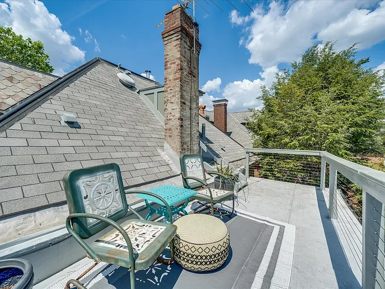 62 N Ohio Ave #3 — Photo 4