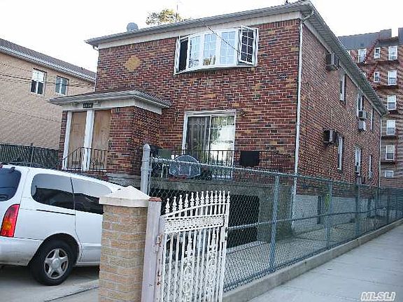 2nd image of 8426 Daniels St