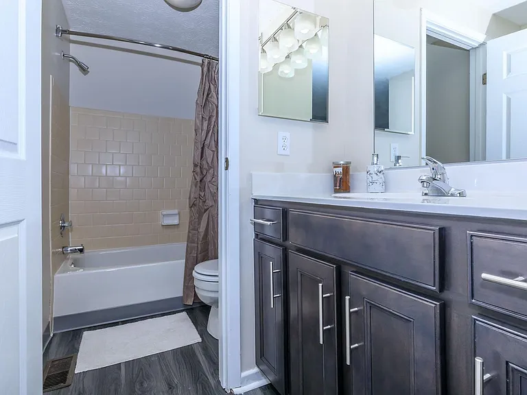 Park Club Townhomes — Photo 40