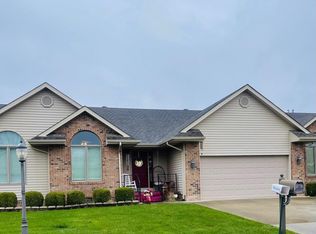 164 Condominium Dr, Grayson, KY 41143