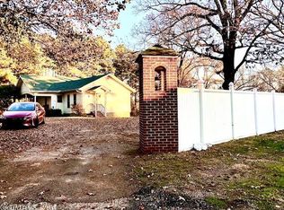 222 Carl Dr, Hot Springs, AR 71913