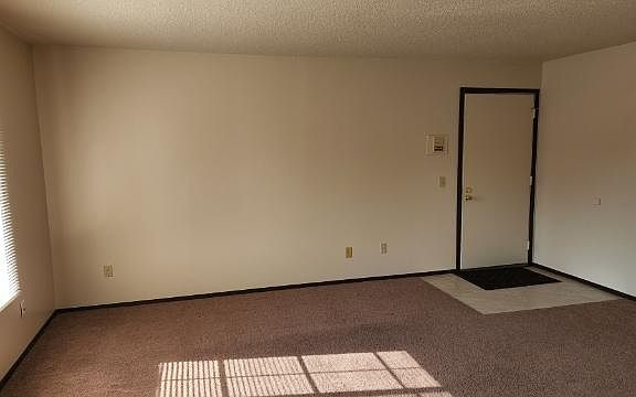 3rd image of 6196 Normandy Dr APT 4