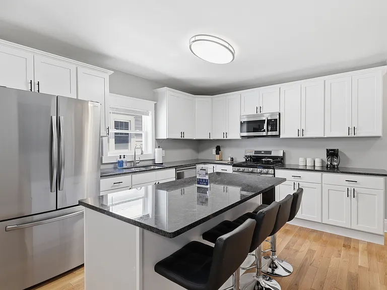 23 Norwalk Ave #2 — Photo 8