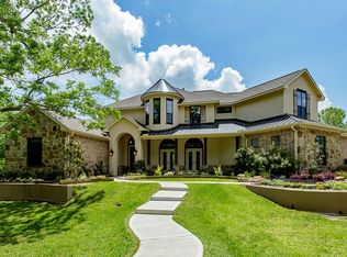 3203 Wellspring Lake Dr, Weston Lakes, TX 77441