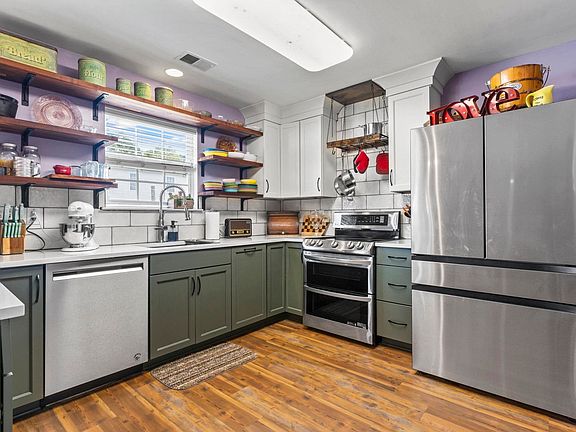5th image of 309 Winslow Ave.