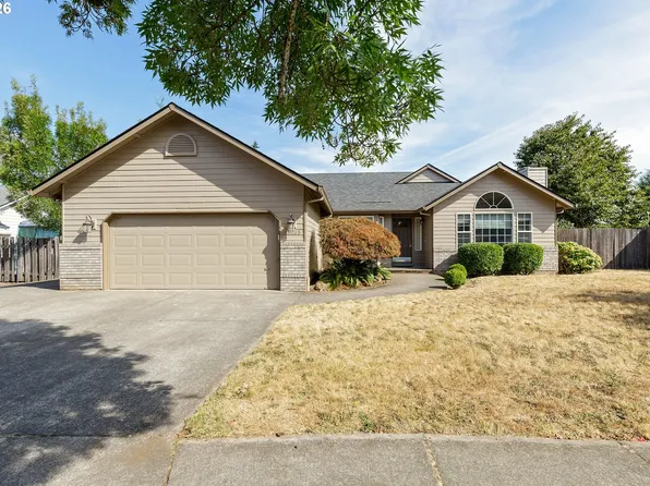 15035 Pebble Beach Dr, Oregon City, OR 97045