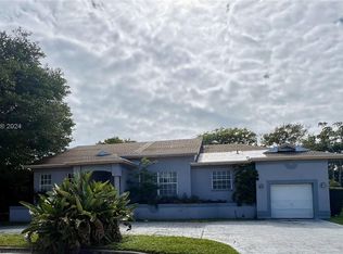 424 90th St, Surfside, FL 33154