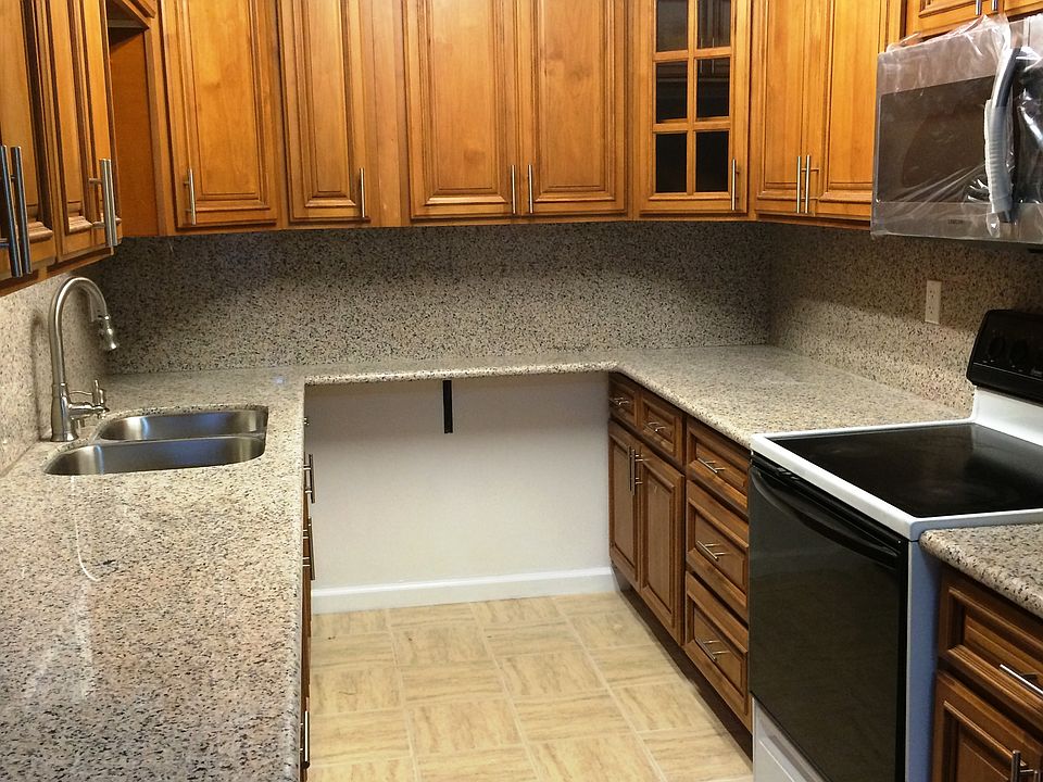 1st image of 2652 Kentworth Way