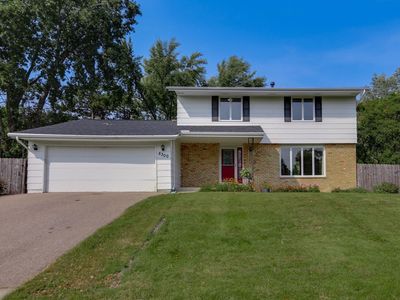 8300 28th Ave N, New Hope, MN, 55427