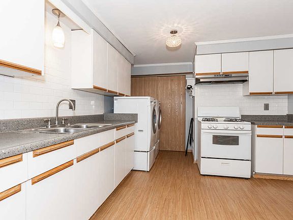 5th image of 19533 116th Ave Unit A