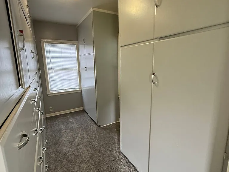 806 N 2nd St — Photo 7
