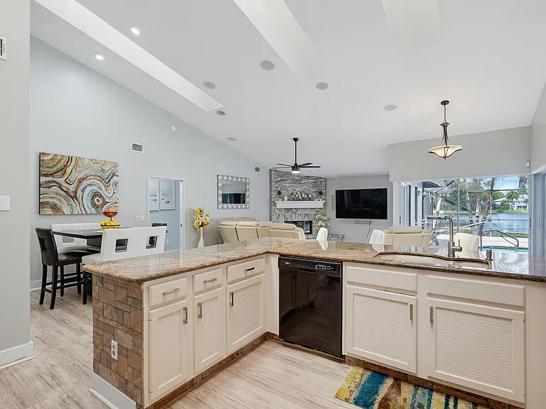 1619 Wiltshire Village Dr — Photo 26