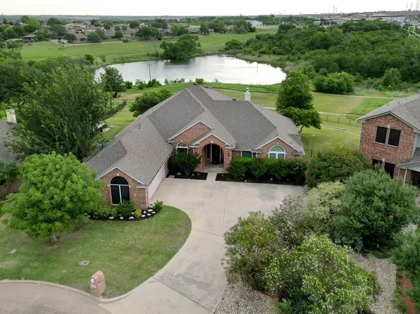 7300 Bishop Ct, Fort Worth, TX 76179